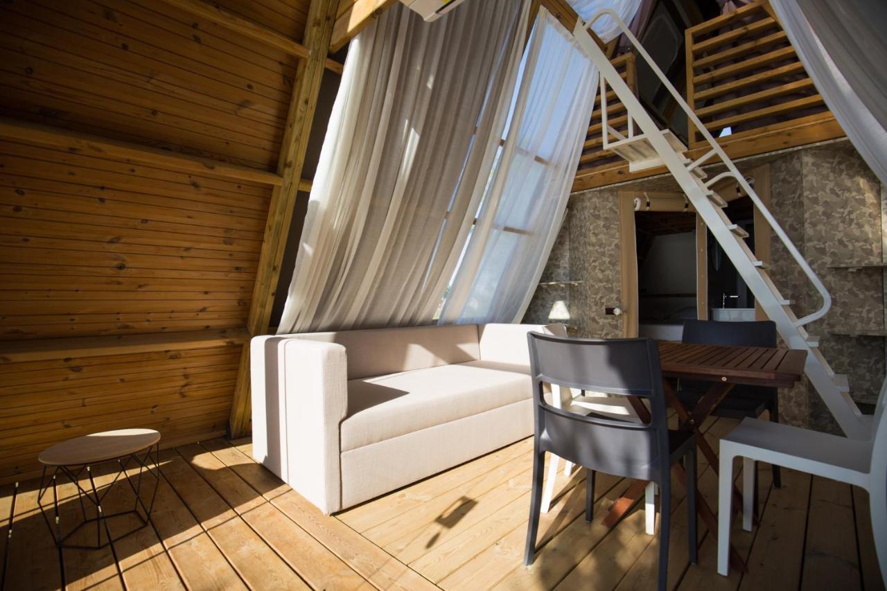 Nabi Resort Glamping & Spa Castel Volturno Luaran gambar