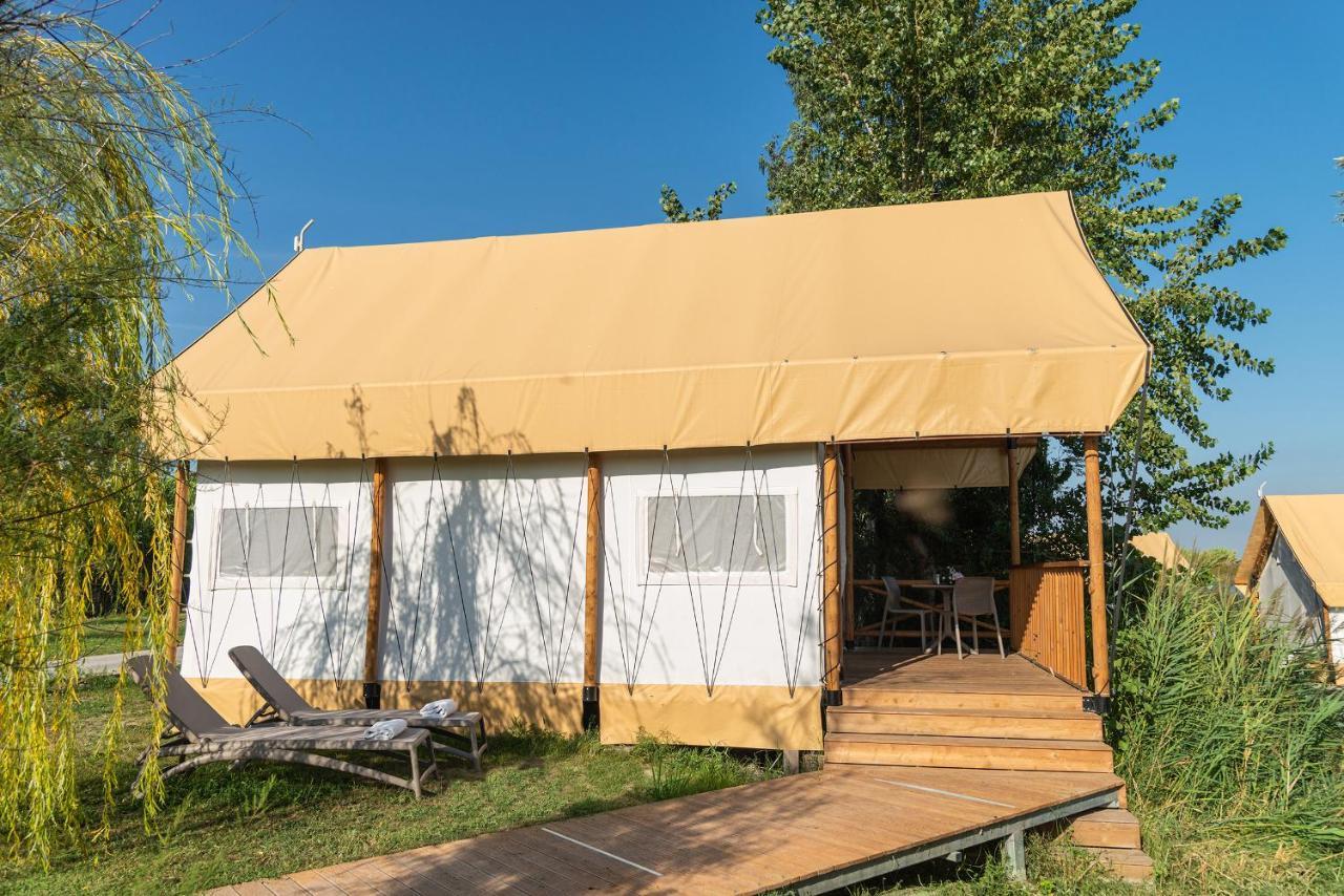 Nabi Resort Glamping & Spa Castel Volturno Luaran gambar
